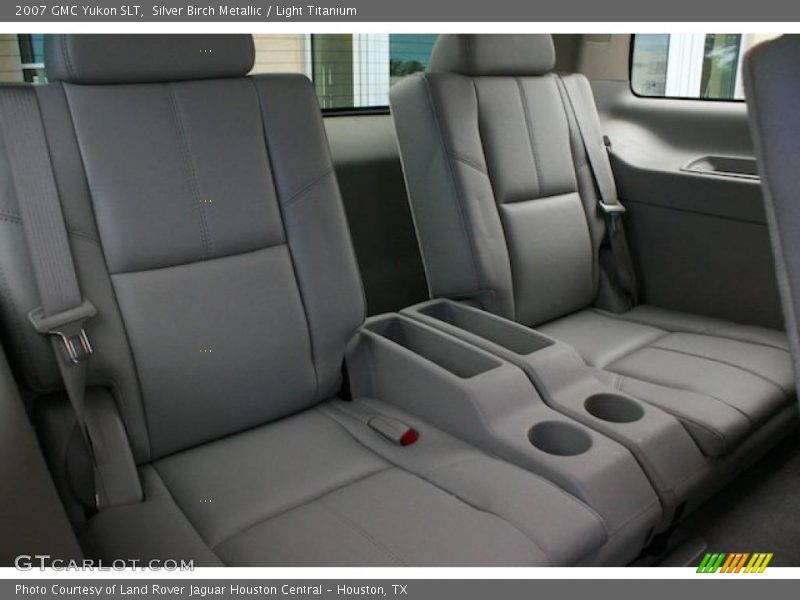 Silver Birch Metallic / Light Titanium 2007 GMC Yukon SLT