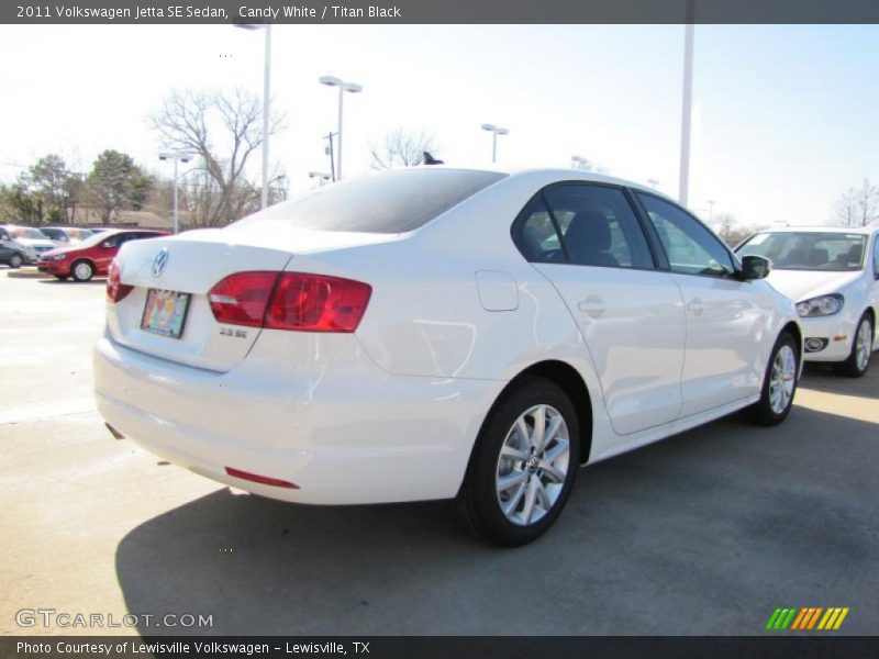 Candy White / Titan Black 2011 Volkswagen Jetta SE Sedan