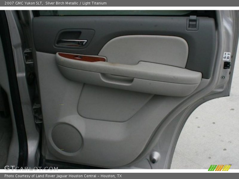 Silver Birch Metallic / Light Titanium 2007 GMC Yukon SLT