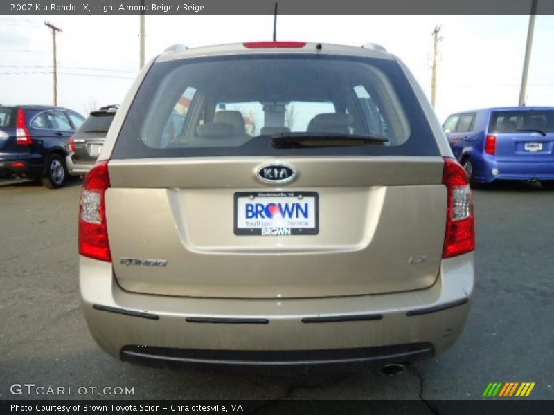 Light Almond Beige / Beige 2007 Kia Rondo LX