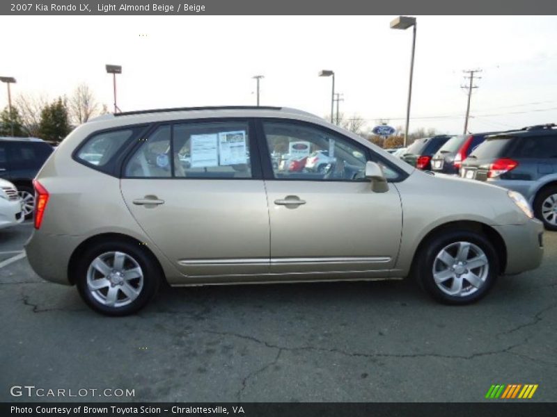 Light Almond Beige / Beige 2007 Kia Rondo LX