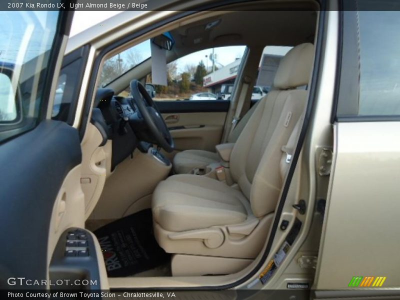 Light Almond Beige / Beige 2007 Kia Rondo LX