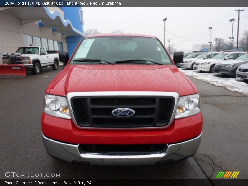 Bright Red / Medium Graphite 2004 Ford F150 XL Regular Cab