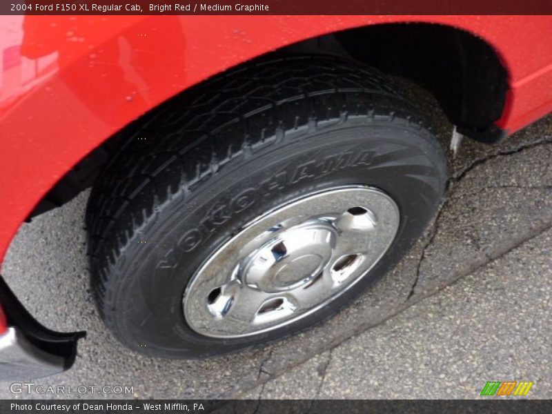 Bright Red / Medium Graphite 2004 Ford F150 XL Regular Cab
