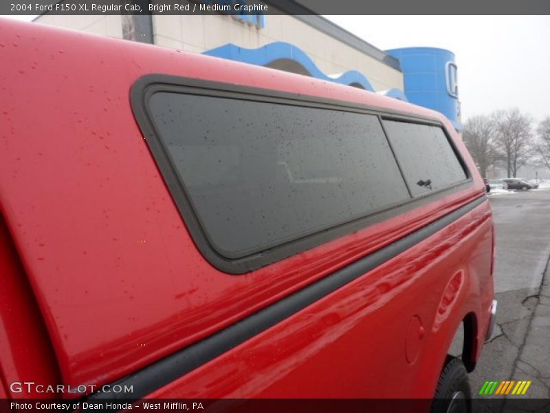 Bright Red / Medium Graphite 2004 Ford F150 XL Regular Cab