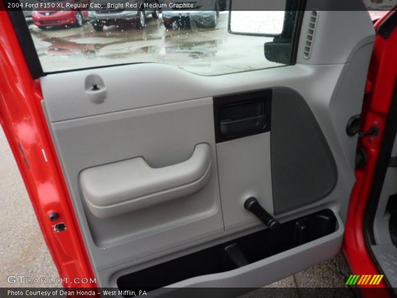 Bright Red / Medium Graphite 2004 Ford F150 XL Regular Cab