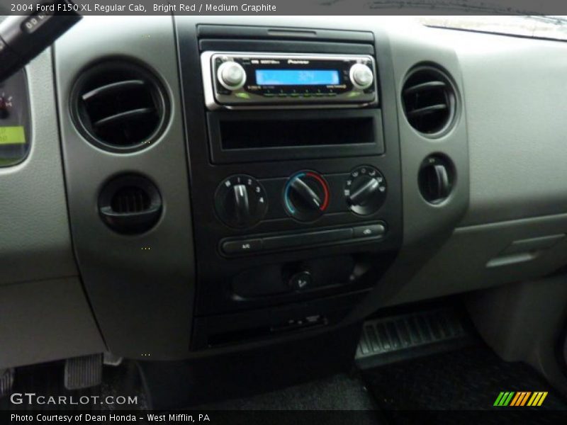 Bright Red / Medium Graphite 2004 Ford F150 XL Regular Cab