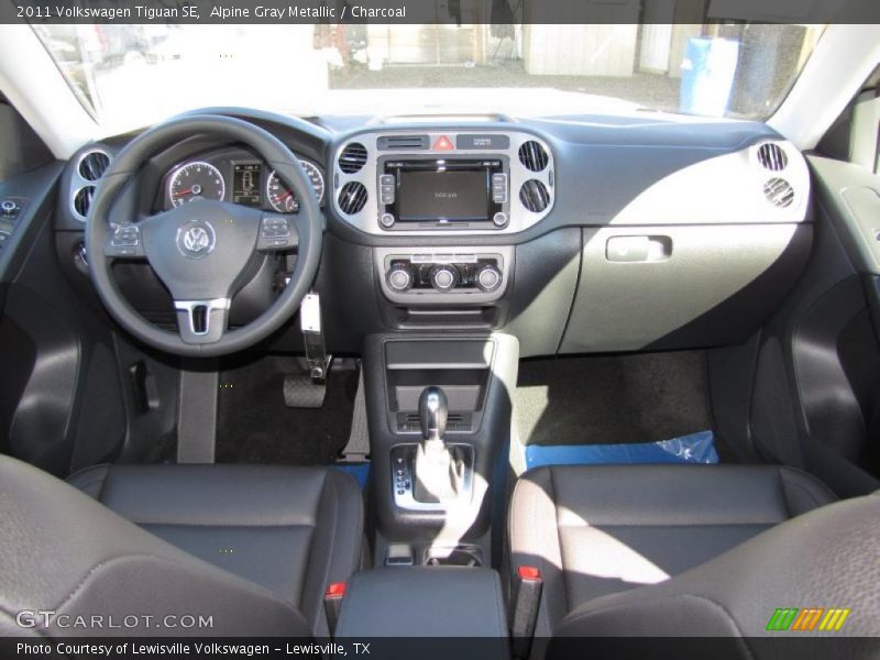 Dashboard of 2011 Tiguan SE
