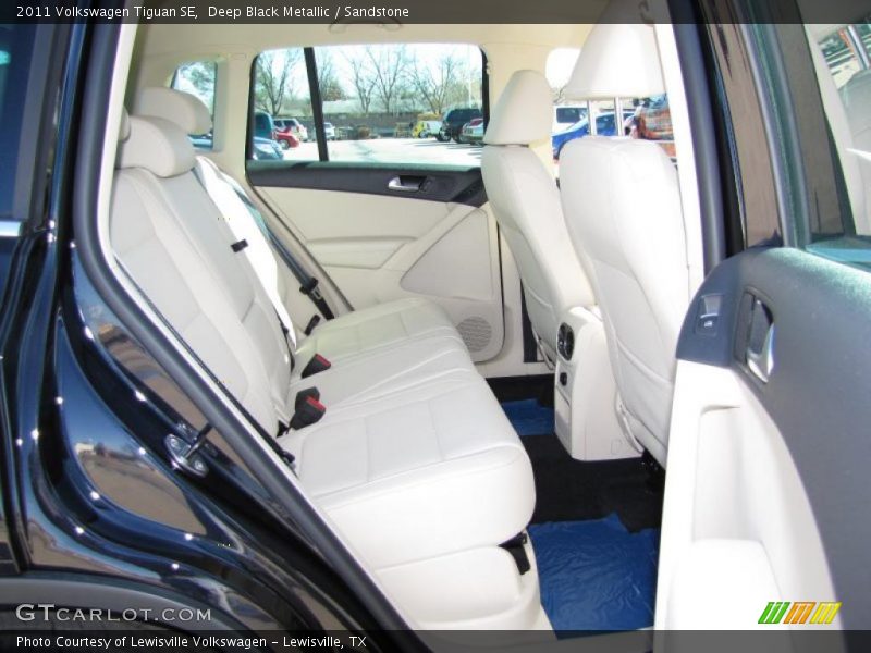  2011 Tiguan SE Sandstone Interior