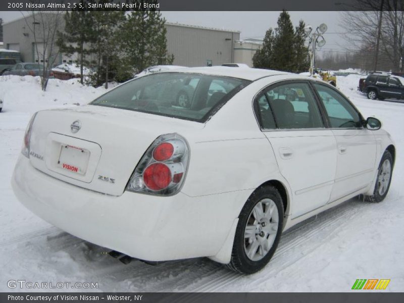 Satin White Pearl / Blond 2005 Nissan Altima 2.5 S