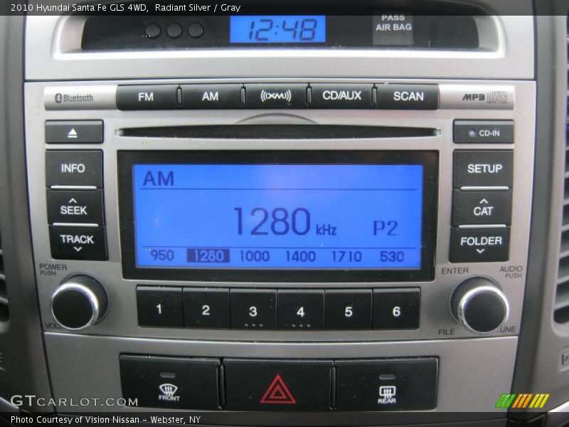 Radiant Silver / Gray 2010 Hyundai Santa Fe GLS 4WD