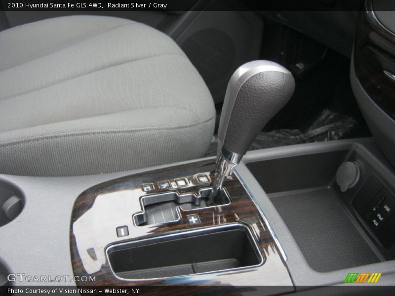 Radiant Silver / Gray 2010 Hyundai Santa Fe GLS 4WD