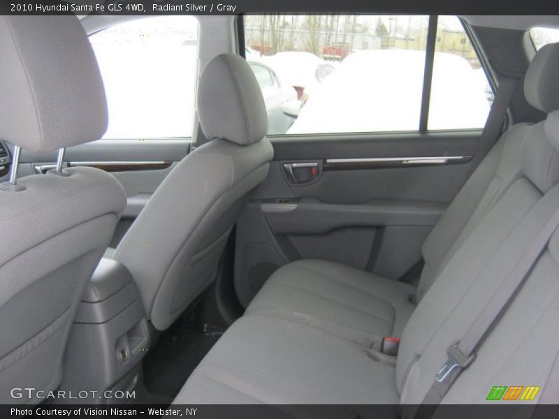 Radiant Silver / Gray 2010 Hyundai Santa Fe GLS 4WD