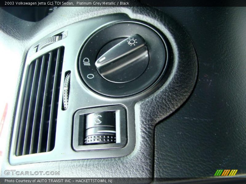 Platinum Grey Metallic / Black 2003 Volkswagen Jetta GLS TDI Sedan