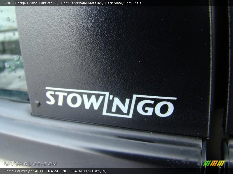 Light Sandstone Metallic / Dark Slate/Light Shale 2008 Dodge Grand Caravan SE