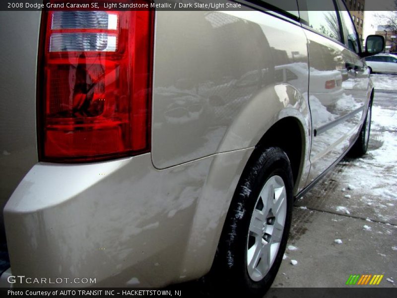 Light Sandstone Metallic / Dark Slate/Light Shale 2008 Dodge Grand Caravan SE