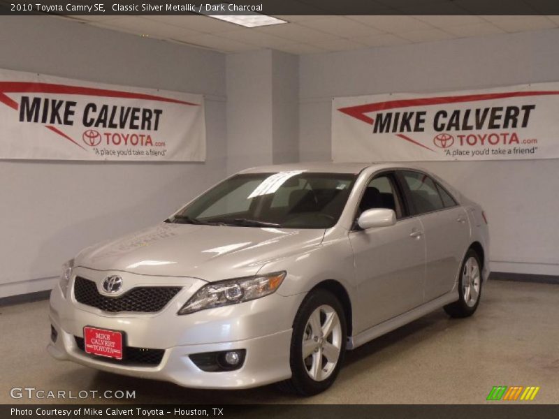 Classic Silver Metallic / Dark Charcoal 2010 Toyota Camry SE