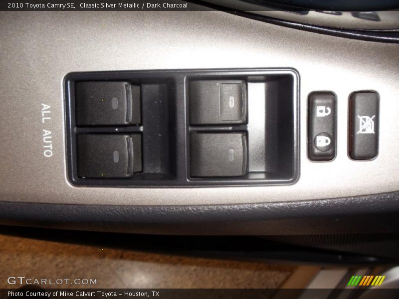 Classic Silver Metallic / Dark Charcoal 2010 Toyota Camry SE