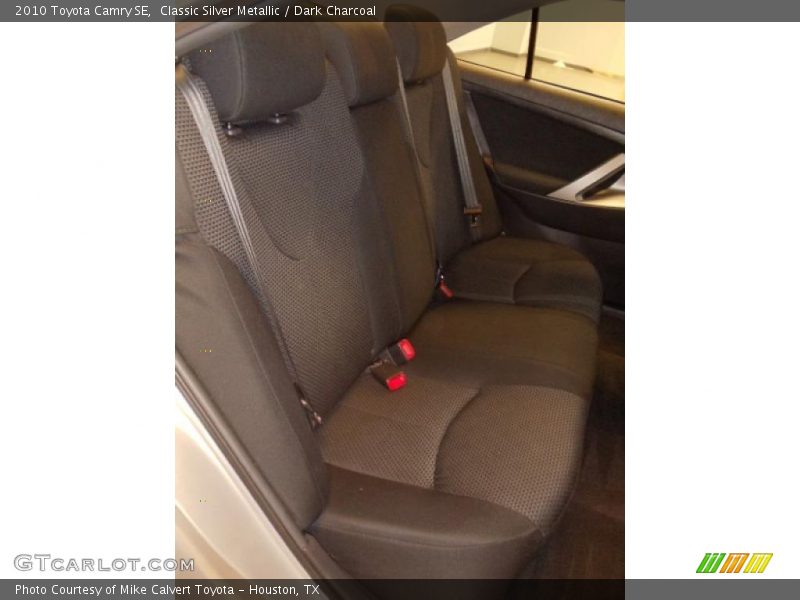 Classic Silver Metallic / Dark Charcoal 2010 Toyota Camry SE