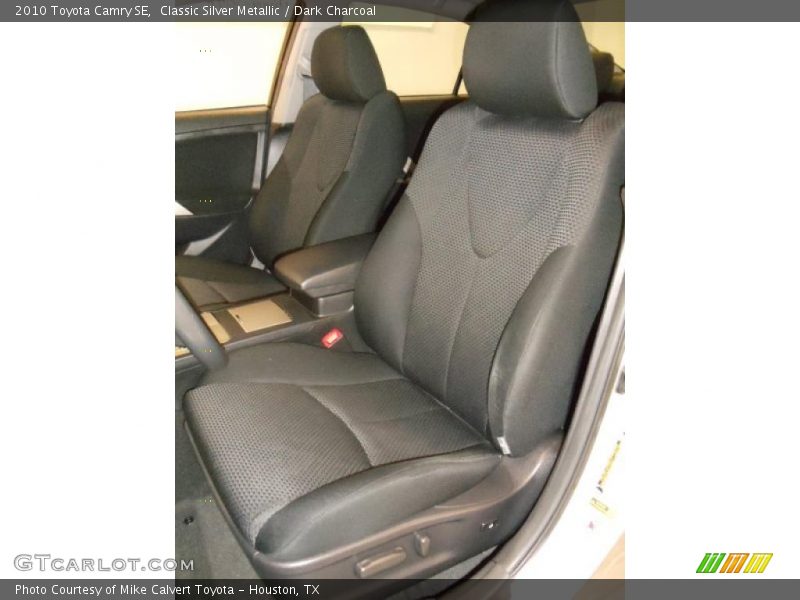 Classic Silver Metallic / Dark Charcoal 2010 Toyota Camry SE