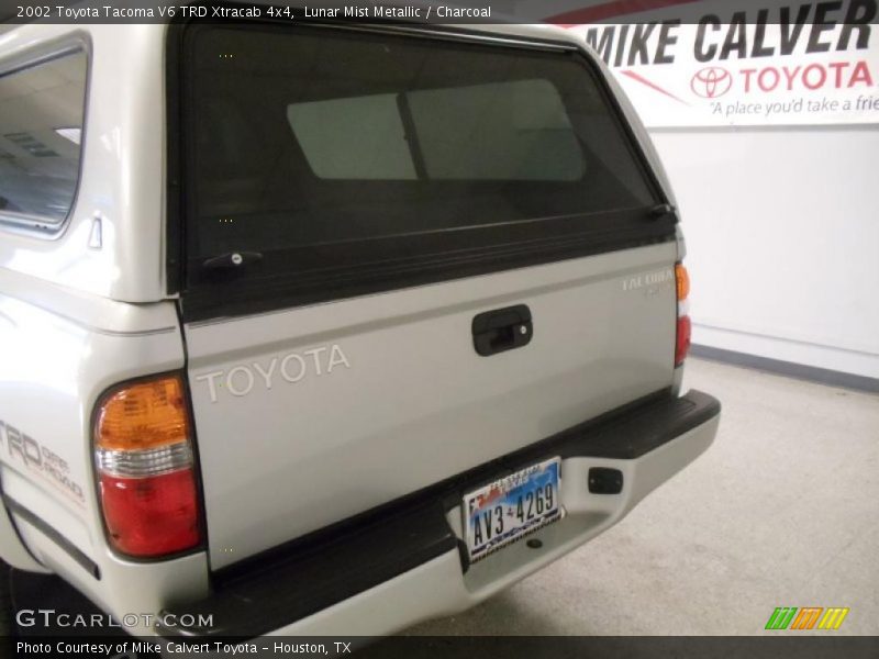 Lunar Mist Metallic / Charcoal 2002 Toyota Tacoma V6 TRD Xtracab 4x4