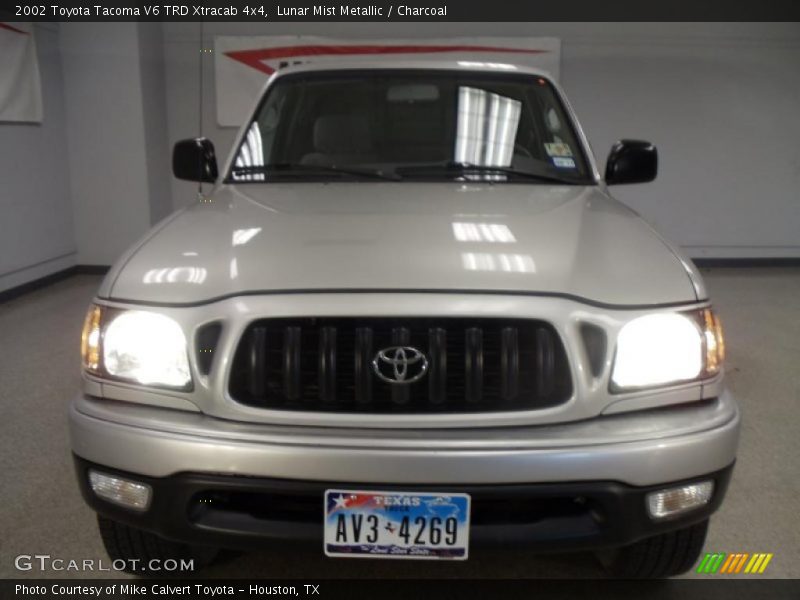 Lunar Mist Metallic / Charcoal 2002 Toyota Tacoma V6 TRD Xtracab 4x4