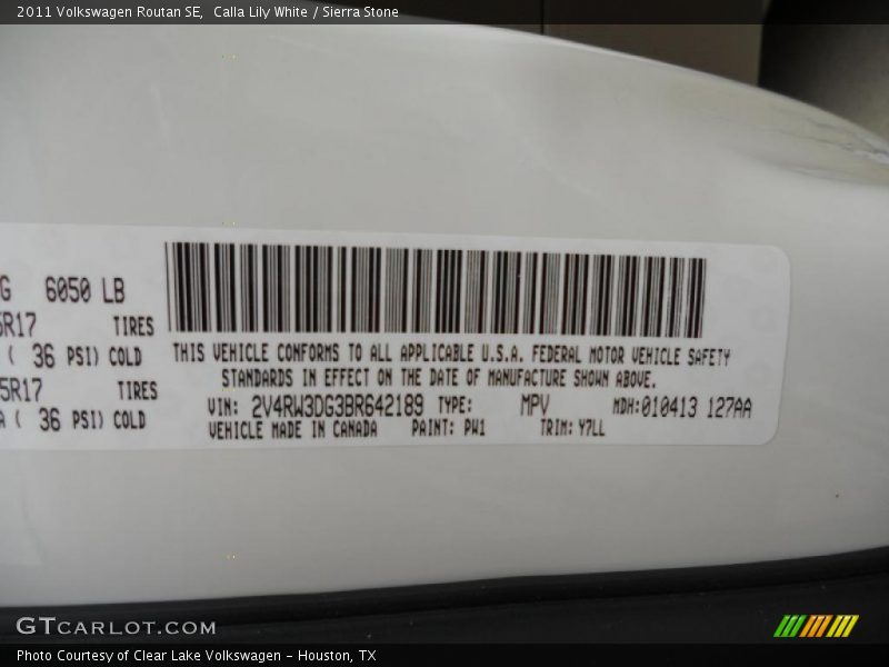 Calla Lily White / Sierra Stone 2011 Volkswagen Routan SE