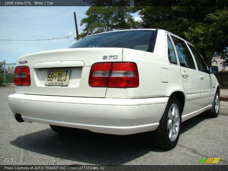 White / Tan 1998 Volvo S70