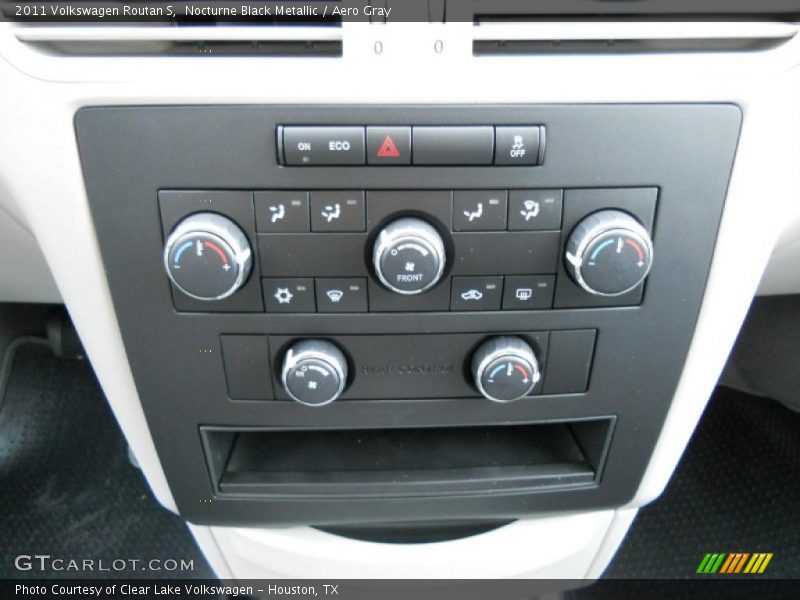Controls of 2011 Routan S