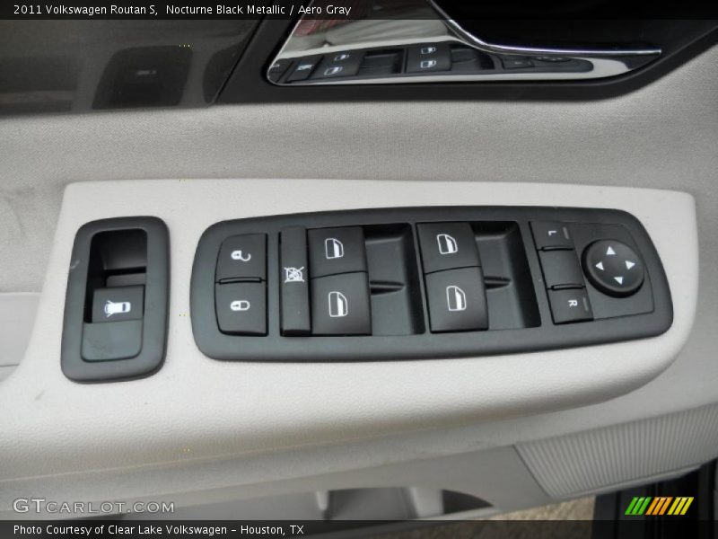 Controls of 2011 Routan S
