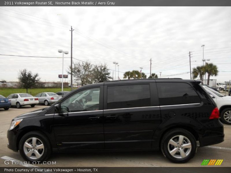 Nocturne Black Metallic / Aero Gray 2011 Volkswagen Routan SE