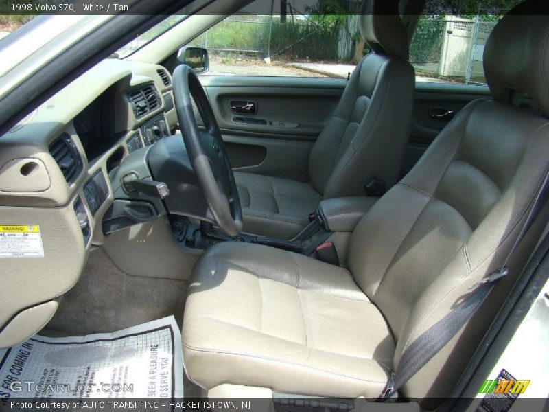 White / Tan 1998 Volvo S70