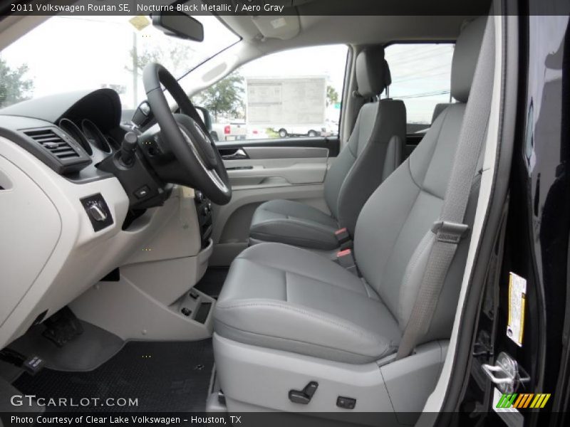 Nocturne Black Metallic / Aero Gray 2011 Volkswagen Routan SE