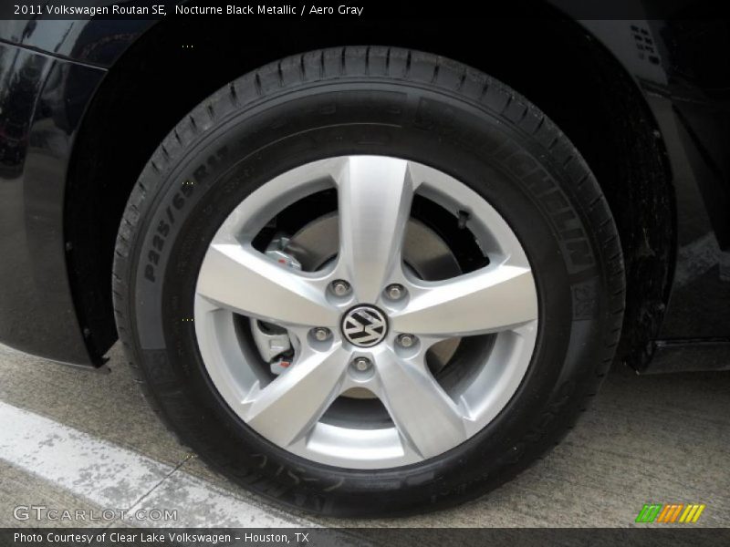 Nocturne Black Metallic / Aero Gray 2011 Volkswagen Routan SE