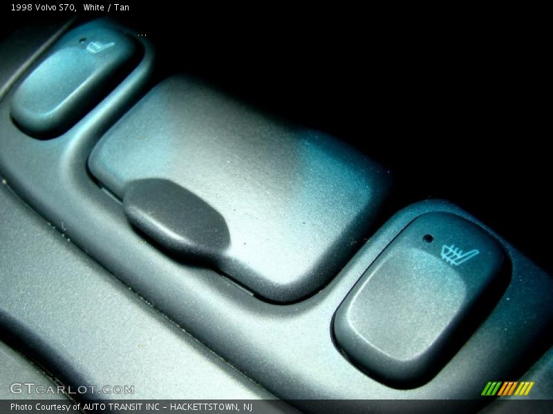 White / Tan 1998 Volvo S70
