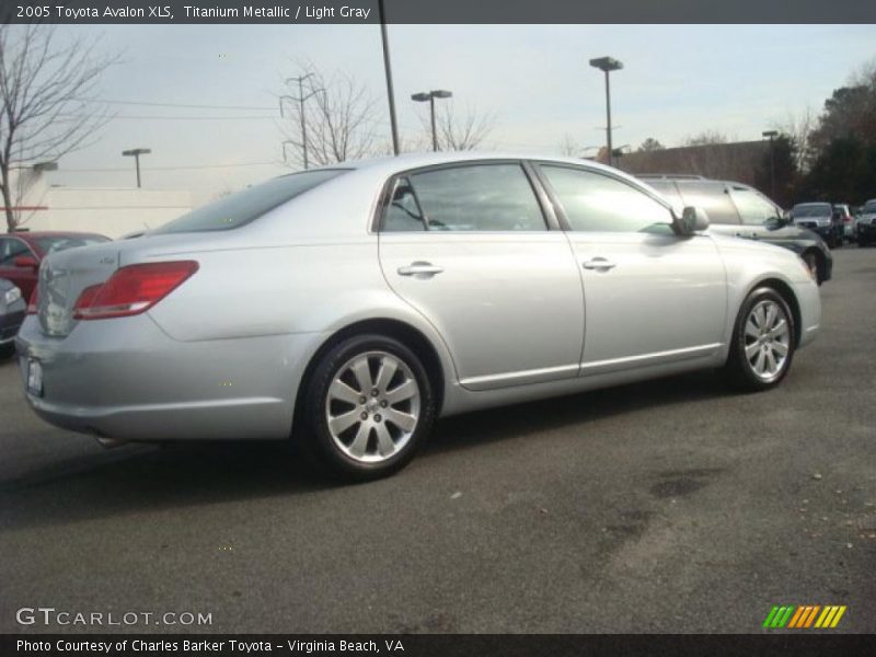 Titanium Metallic / Light Gray 2005 Toyota Avalon XLS