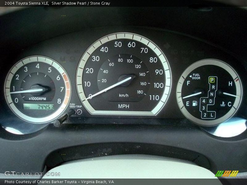 Silver Shadow Pearl / Stone Gray 2004 Toyota Sienna XLE