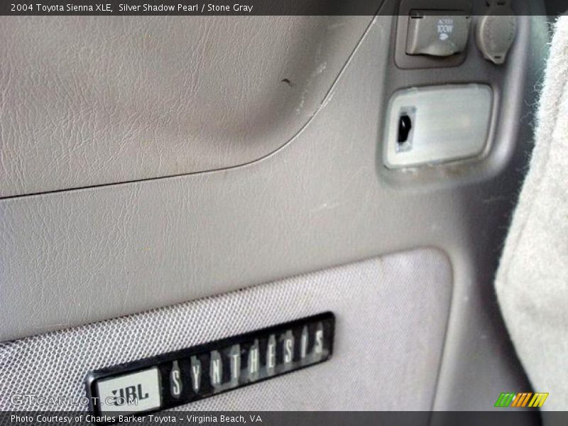 Silver Shadow Pearl / Stone Gray 2004 Toyota Sienna XLE