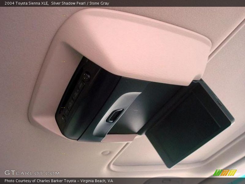 Silver Shadow Pearl / Stone Gray 2004 Toyota Sienna XLE