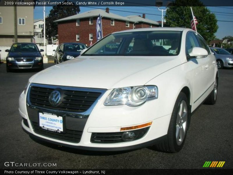 Candy White / Cornsilk Beige 2009 Volkswagen Passat Komfort Sedan