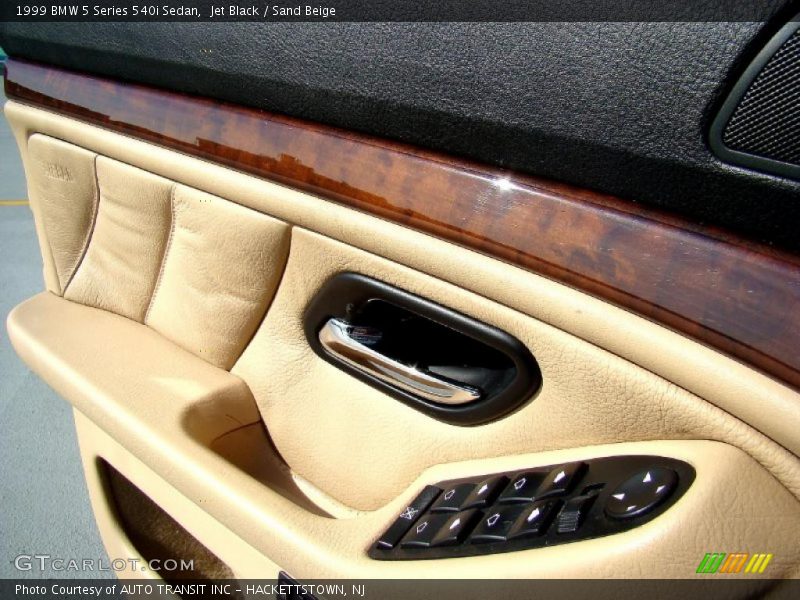 Jet Black / Sand Beige 1999 BMW 5 Series 540i Sedan