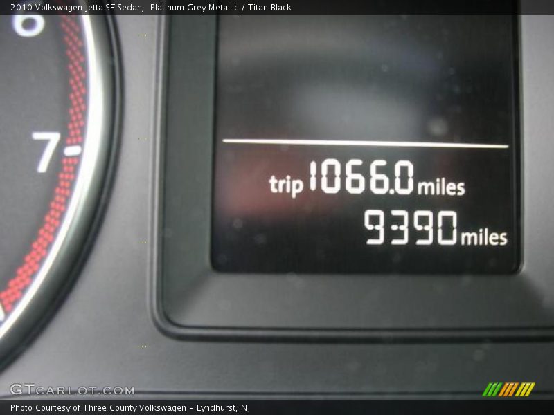 Platinum Grey Metallic / Titan Black 2010 Volkswagen Jetta SE Sedan