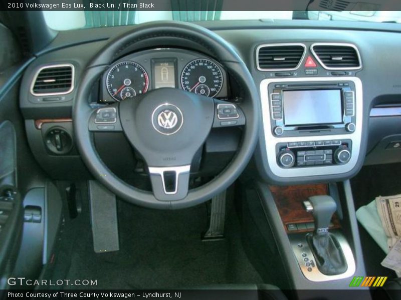 Dashboard of 2010 Eos Lux