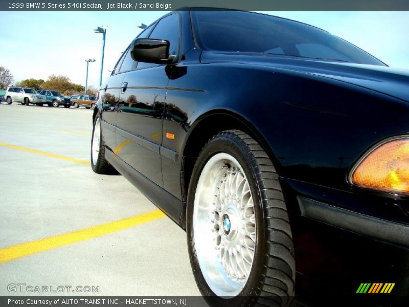 Jet Black / Sand Beige 1999 BMW 5 Series 540i Sedan