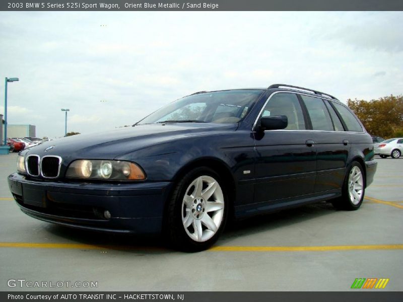 Front 3/4 View of 2003 5 Series 525i Sport Wagon