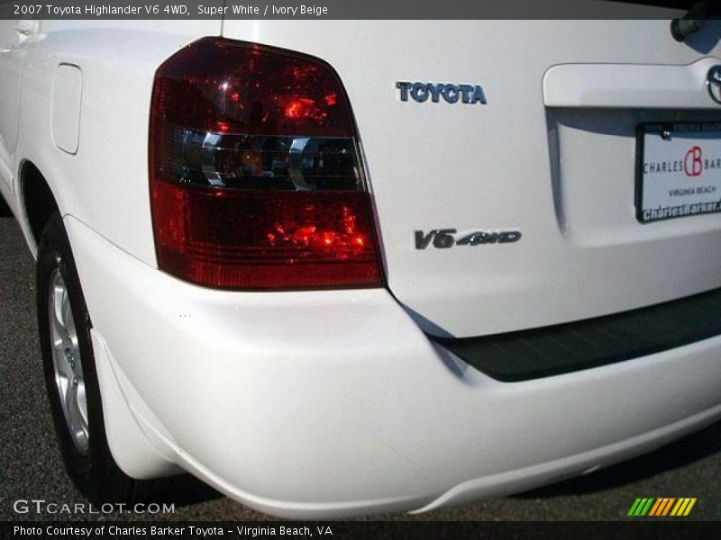 Super White / Ivory Beige 2007 Toyota Highlander V6 4WD