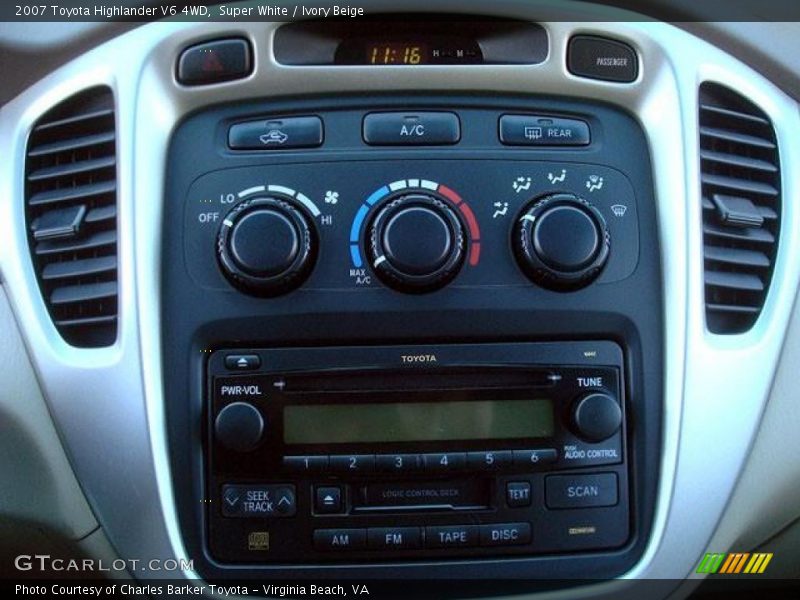 Super White / Ivory Beige 2007 Toyota Highlander V6 4WD