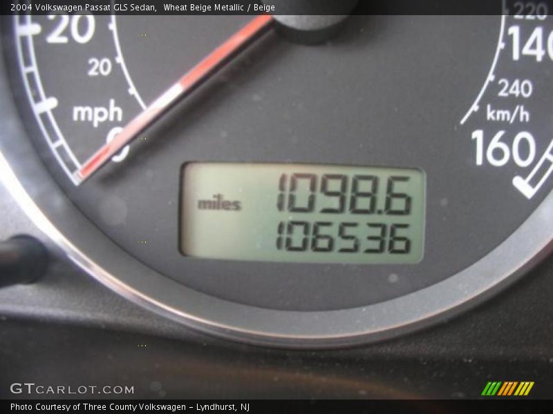 Wheat Beige Metallic / Beige 2004 Volkswagen Passat GLS Sedan