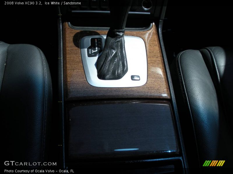Ice White / Sandstone 2008 Volvo XC90 3.2