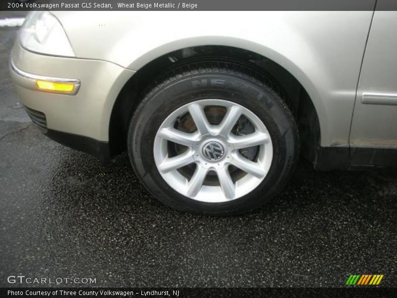 Wheat Beige Metallic / Beige 2004 Volkswagen Passat GLS Sedan